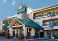 Quality Inn & Suites Livermore image 8