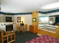 AmericInn Lodge & Suites of Pequot Lakes image 10