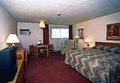 Americas Best Vlu Inn-Sands image 5