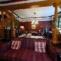 Chateau Tivoli Bed & Breakfast image 2