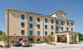 Comfort Inn & Suites Hotel Paris, TX image 4