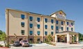 Comfort Inn & Suites Hotel Paris, TX image 4