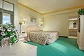 Comfort Suites Maingate East Kissimmee Hotel image 9
