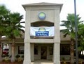 Days inn & Suites image 8