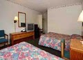 Econo Lodge Downtown image 10