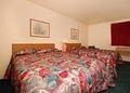 Econo Lodge Hotel image 3