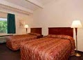 Econo Lodge Inn & Suites image 9