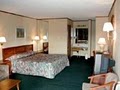 Econo Lodge image 3