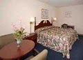 Econo Lodge image 3