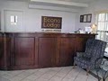 Econo Lodge image 4