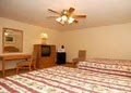 Econo Lodge image 4