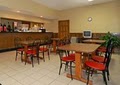 Econo Lodge image 6