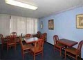 Econo Lodge image 7