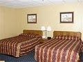 Econo Lodge image 7