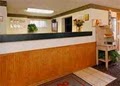 Econo Lodge image 8