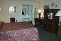 Econo Lodge image 8