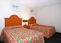 Econo Lodge image 9