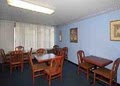 Econo Lodge image 10