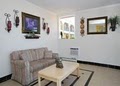 Econo Lodge image 1