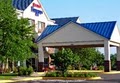 Fairfield Inn & Suites image 6