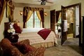 Hilltop Manor Bed and Breakfast image 10