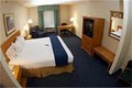 Holiday Inn Express Hotel Breezewood image 7