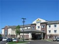 Holiday Inn Express Hotel & Suites Brookings image 1