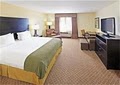 Holiday Inn Express Hotel & Suites Pine Bluff image 2