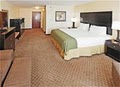 Holiday Inn Express Hotel & Suites Pine Bluff image 5