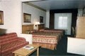 Holiday Inn Express Hotel & Suites Raton image 3