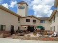 Holiday Inn Express Hotel & Suites Raton image 1
