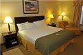 Holiday Inn Express South image 7