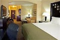 Holiday Inn Express image 7