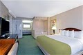 Holiday Inn image 3