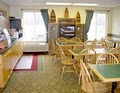 HomeTown Inn image 9