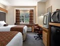 Microtel Inn Charlotte University image 8