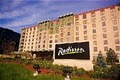 Radisson Hotel Bloomington by Mall of America logo