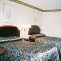 Red Carpet Inn Hotel image 7