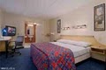 Red Roof Inn image 6