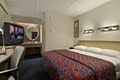 Red Roof Inn image 7