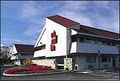 Red Roof Inn image 8