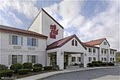 Red Roof Inn image 9