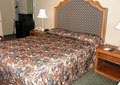 Rodeway Inn & Suites Riverton image 3