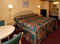 Rodeway Inn image 3
