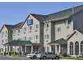 Travelodge and Suites of Fargo/Moorhead image 8