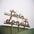 Twin Do-Nuts image 3