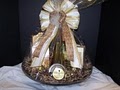 Unexpedted Wine & Gift Basket logo