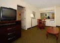 Clarion Suites image 10