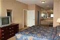 Country Comfort Inn & Suites Quincy image 10
