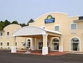 Days Inn Swainsboro GA logo